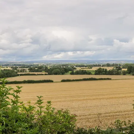 Holiday home Hill Top York